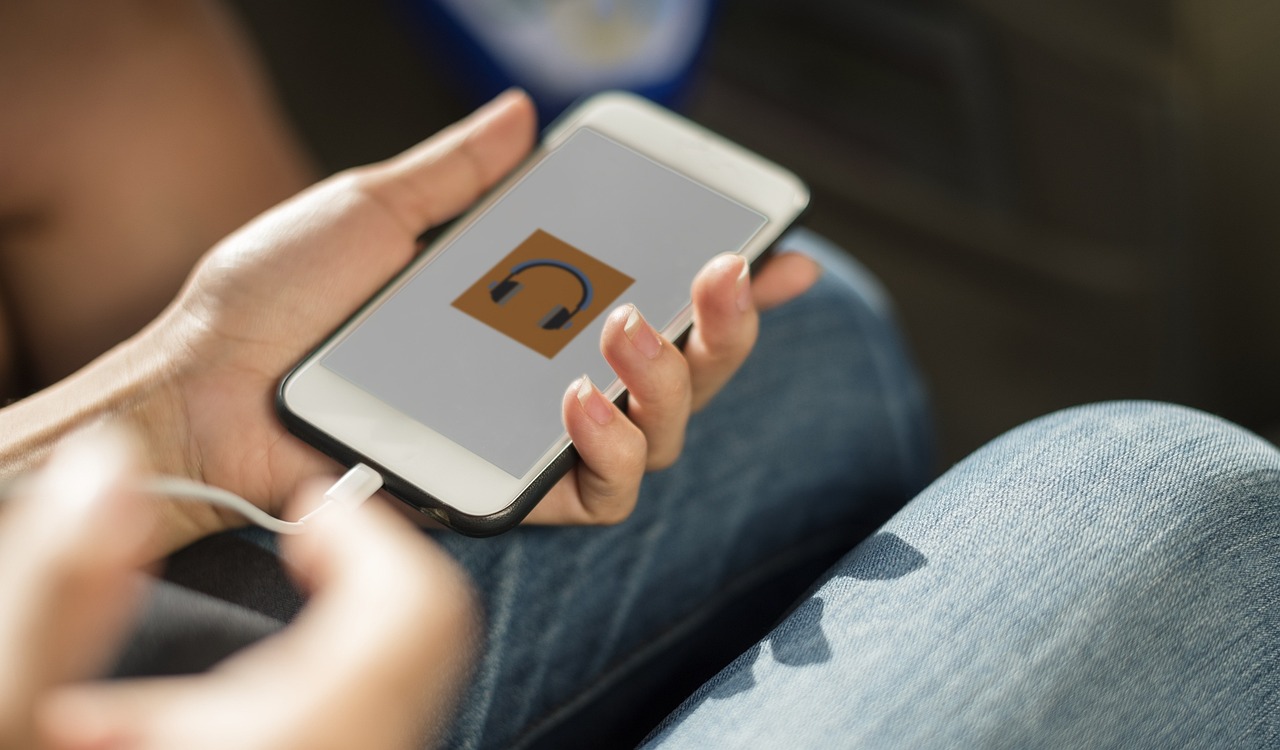 如何通过手机查询已连接的WiFi密码